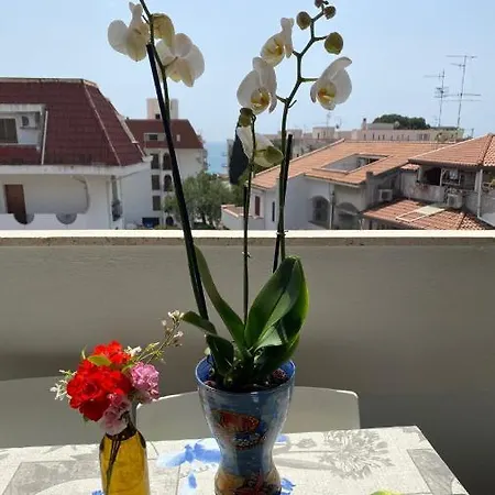 Sea View 2 Bedroom Vacation Giardini Naxos