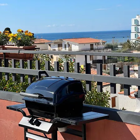 Sea View 2 Bedroom Vacation * Giardini Naxos