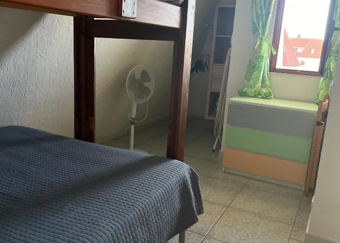 Sea View 2 Bedroom Vacation Apartment Giardini-Naxos