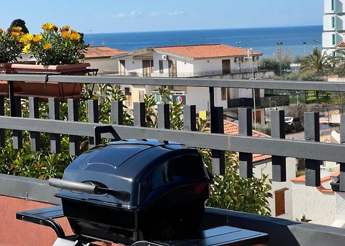 Sea View 2 Bedroom Vacation * Giardini-Naxos